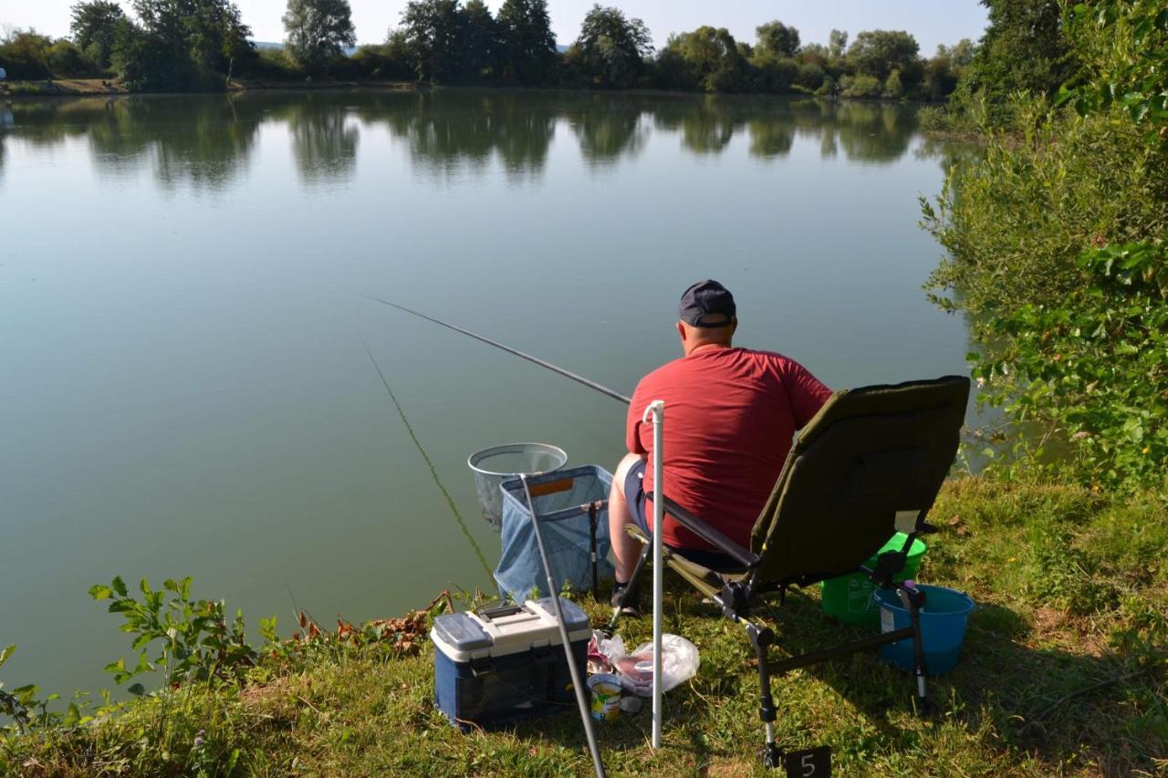 Gite La Volette Moulins-Saint-Hubert Екстер'єр фото